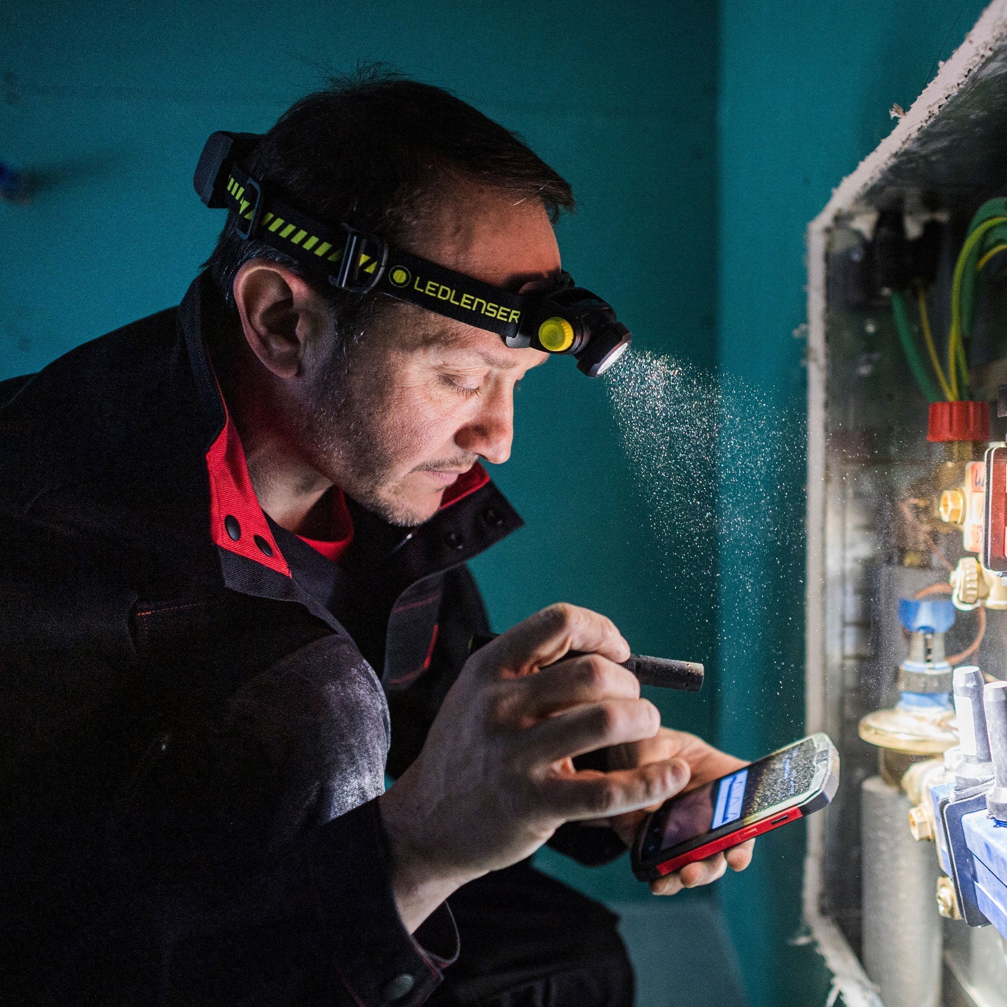 Ledlenser P2R Work Compact Rechargeable Light-Tactical Gear UK