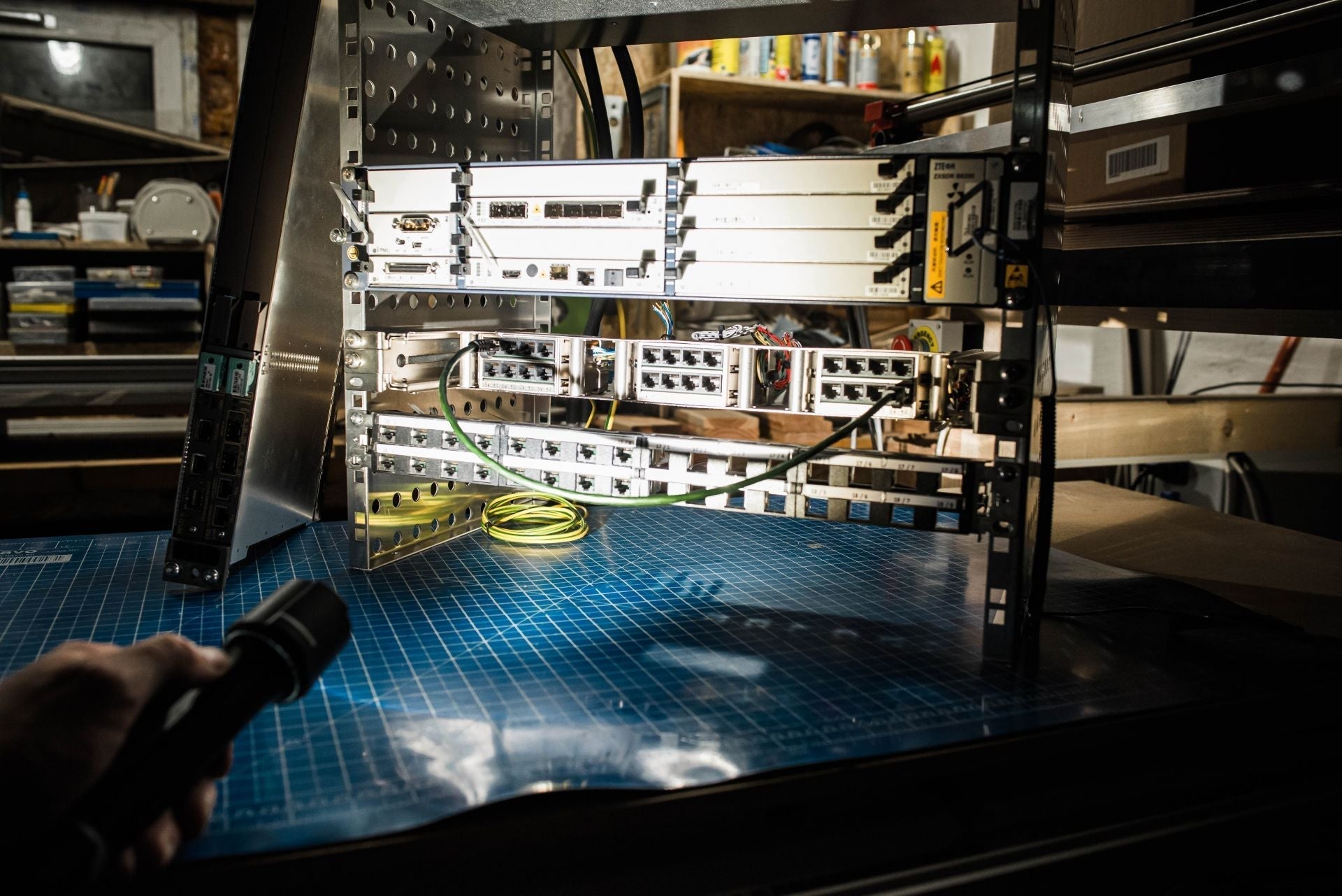 Ledlenser P7R Work UV / Box-Tactical Gear UK