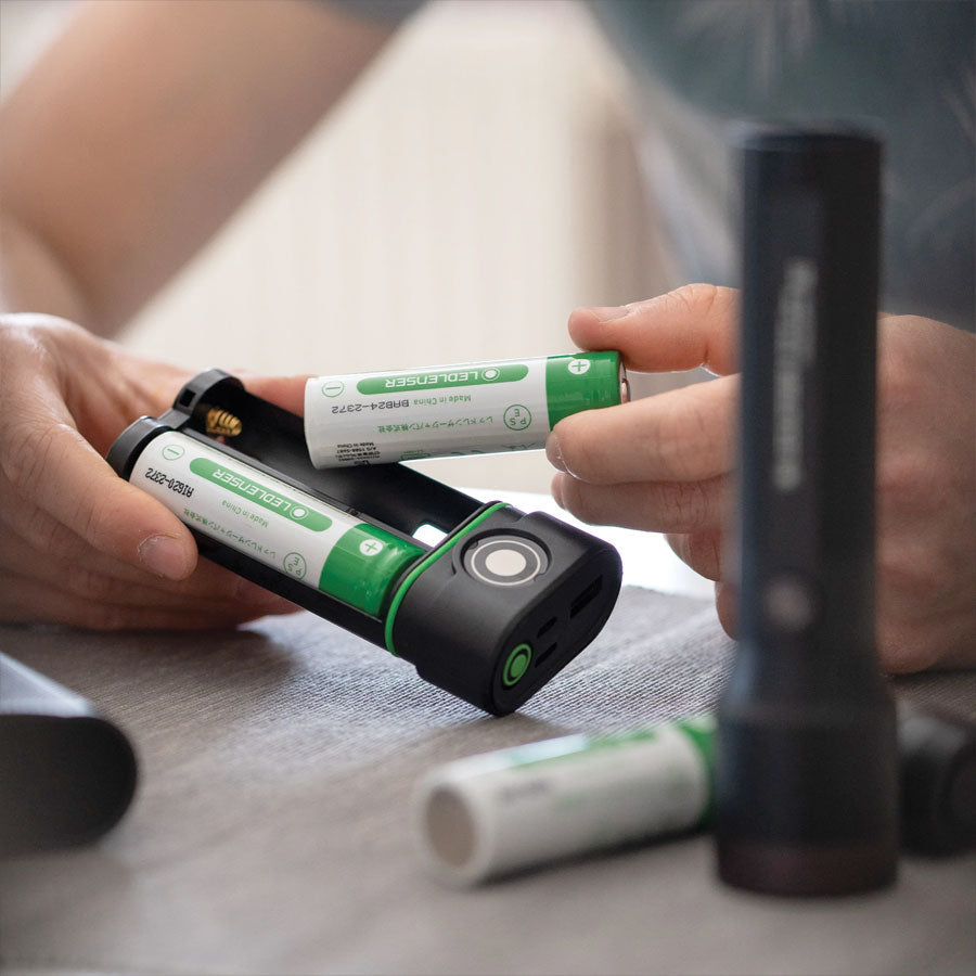 Ledlenser Powerbank Flex10 / Window Box-Tactical Gear UK