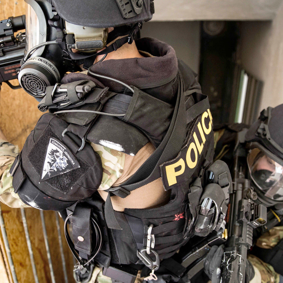 MIRA Safety CM-6M Tactical Gas Mask Full-Face Respirator for CBRN Defense-Tactical Gear UK