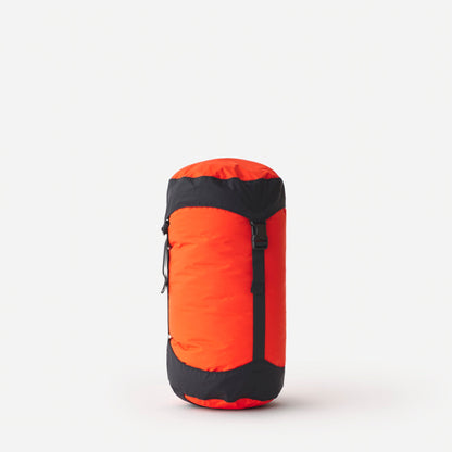 SEA TO SUMMIT LIGHTWEIGHT COMPRESSION SACK 8L SPICY ORANGE-Tactical Gear UK
