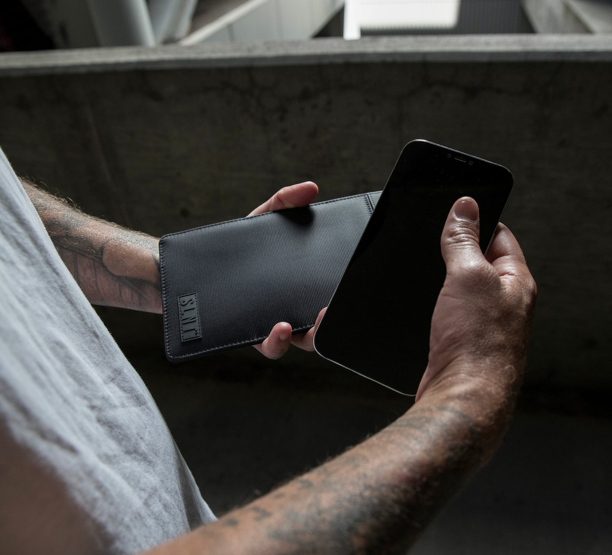 SLNT Faraday Sleeves for Phones Weatherproof Nylon Black-Tactical Gear UK